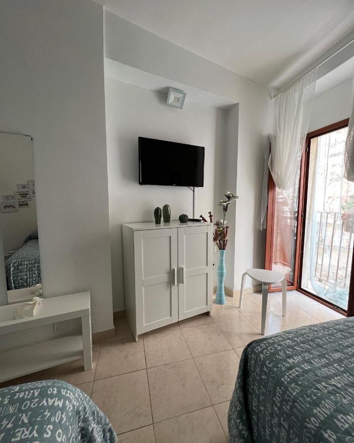Casa Vacanze “Da Concetta” Bari Bagian luar foto