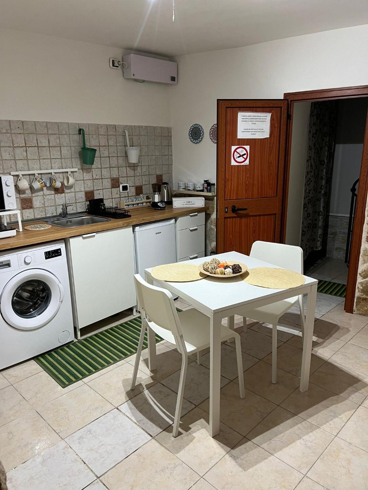 Casa Vacanze “Da Concetta” Bari Bagian luar foto